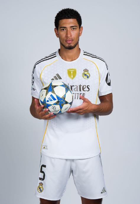 卡扎伊什维利：感谢克雷桑让我罚点球，有信心拿到金靴（卡扎伊什维利致谢克雷桑让点：有信心冲击金靴）