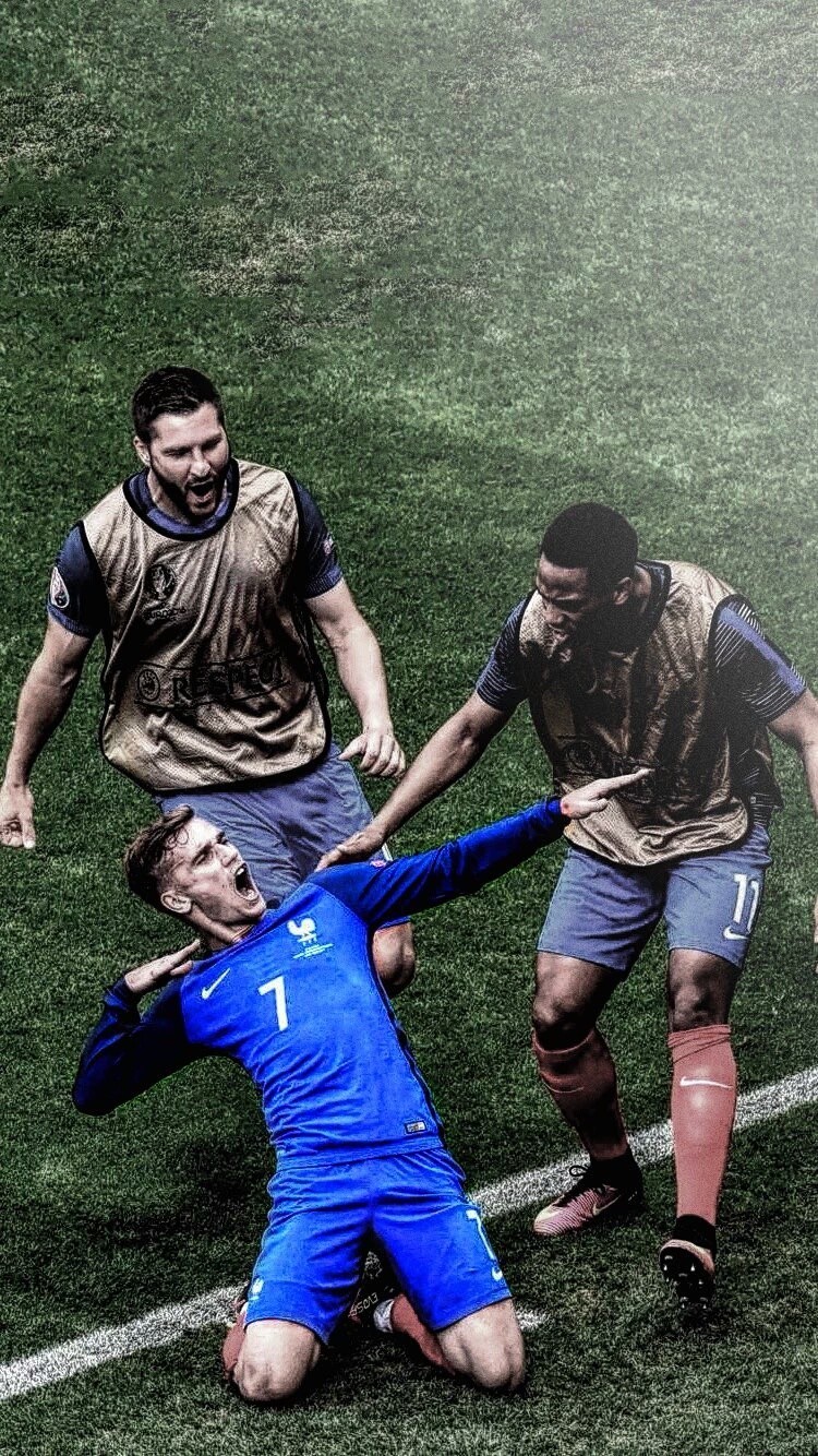 绿帽哥：利物浦冬窗卖萨拉赫&签塞梅尼奥，阿隆索替代斯洛特（绿帽哥称：利物浦冬窗或售萨拉赫并签下塞梅尼奥，阿隆索有望接替斯洛特）