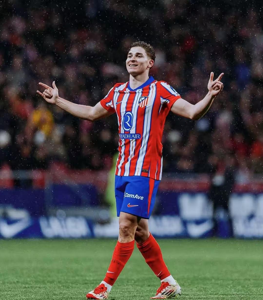 赛后情书：“斯坦福乔惨案”牢霍大专毕业，切尔西3比0巴萨（赛后快评：斯坦福桥再成话题，切尔西3比0巴萨，某球员迎来“大专毕业夜”）