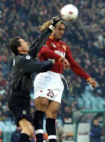 基米希：球队上半场表现不错，卡尔理应入选德国国家队（基米希称赞上半场发挥，力挺卡尔入选德国国家队）