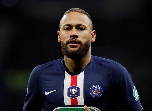 歌名应景，著名歌唱家波切利在世界杯抽签仪式演唱《今夜无人入眠》