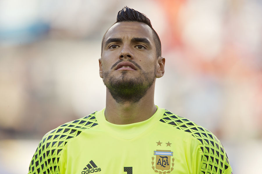 CBA球员最佳阵容提名：前三竞争激烈,（CBA最佳阵容提名公布：前三席位竞争白热化）