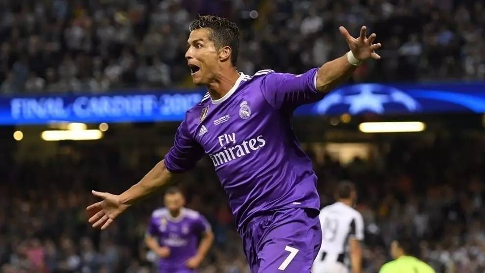 云达不莱梅vs斯图加特：菅原由势、施密德首发，努贝尔、昂达夫出战（云达不莱梅战斯图加特：菅原由势、施密德先发，努贝尔、昂达夫出场）