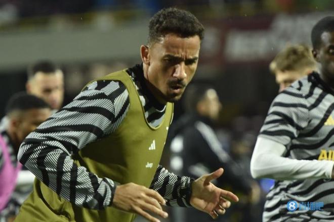 C罗：我现在踢英超也能进这么多球；在西班牙进球比沙特容易（C罗自信：现在踢英超也能进同样多的球；在西班牙进球比在沙特更容易）